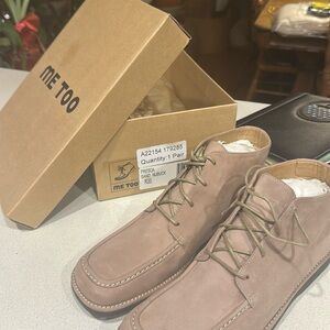 NWB- Me Too Sand Nubuck Fresca Suede Lace Up Ankle Shoes MO85